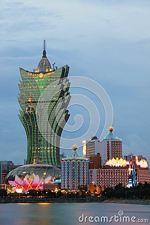 Macau : Casino Lisboa & Grand Lisboa Hotel