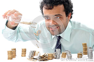 man-counting-coins-1697514.jpg