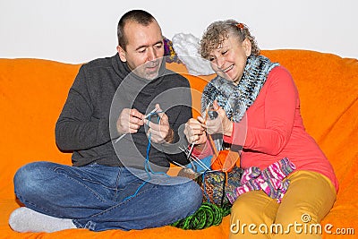 Man learns to knit