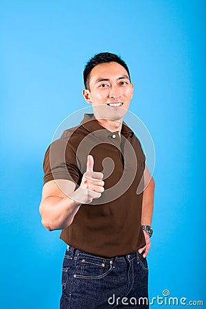 Man with thumbs up gesture signifying everything i