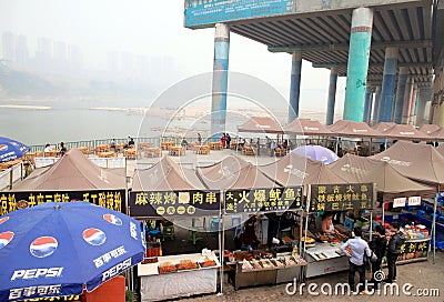 Market on the Yangtze River