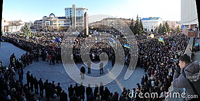 Mass meeting against Ukrainian government