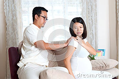 http://thumbs.dreamstime.com/x/massage-asian-men-her-pregnant-wife-46990883.jpg