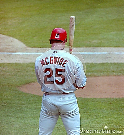 McGwire s back!