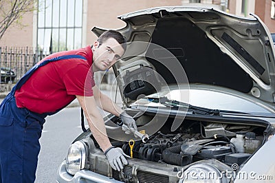 Mechanic car breakdown