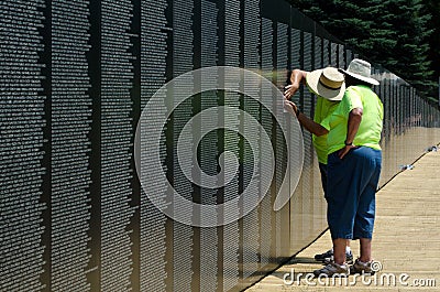 Memories at the vietnam wall memorial