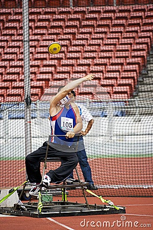 Men s Discus Throw for Disabled Persons