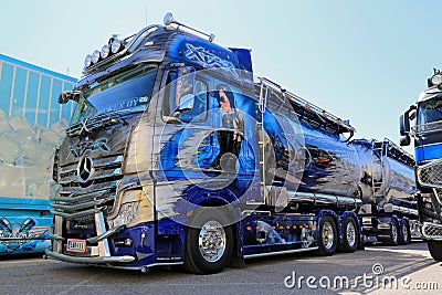 Mercedes-Benz Actros Xtar Show Truck
