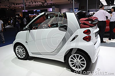 Mercedes benz smart car