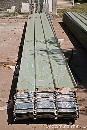 Metal sheet roofing