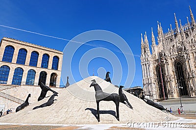 Milan - Duomo - modern sculpture