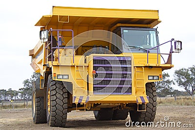 Mining vehicle