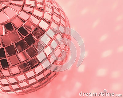 Mirror ball