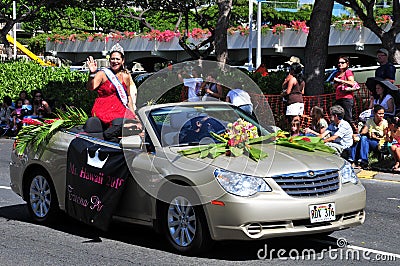 Miss hawaii in aloha festivals 2010