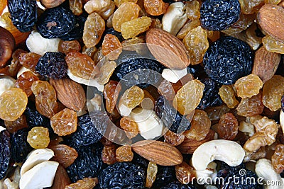 Mixed nuts, raisins and dried fruit