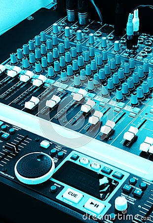 Music Graphic equalizers & mixers for DJ