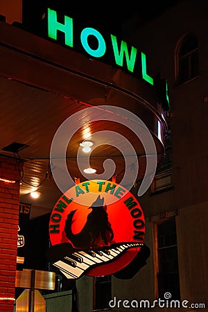 New Orleans Bourbon Street Howl at the Moon Bar