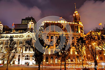 Night view of Shanghai Bund lighting buildings