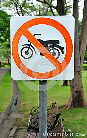 No Motorcycle sign