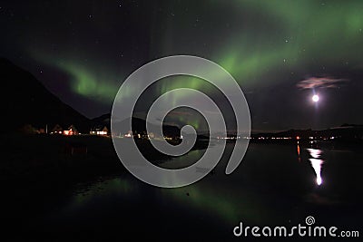 Northern Light mirroring in the fjord