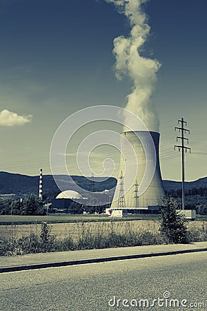 Nuclear power station, cooling tower