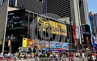 NYC: Lion King Billboard in Times Square