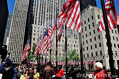 NYC: Memorial Day Flags at Rockefeller Center