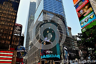 NYC: NASDAQ Exchange in Times Square