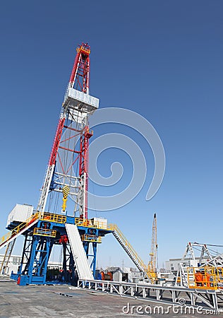 Oil derrick