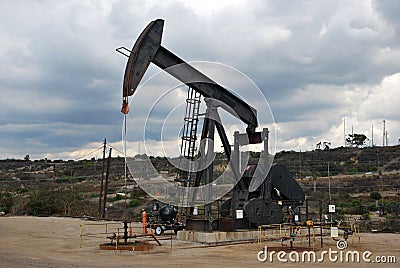 Oil derrick