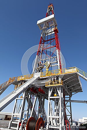 Oil derrick