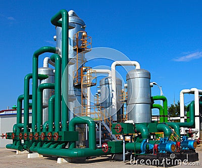 Oil and gas processing plant