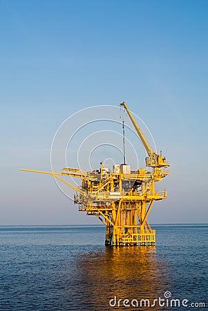 Oil platform