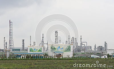 Oil refinery petrochemical chemical industry fuel destillation o