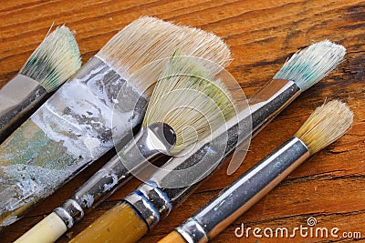 Old artist brushes