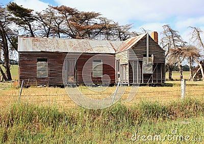 Old and dilapidated Australian country homestead