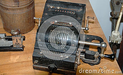 Old mechanical calculating machine