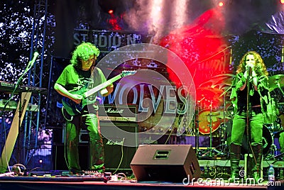 Old No 7 Performing Live at Seawolves