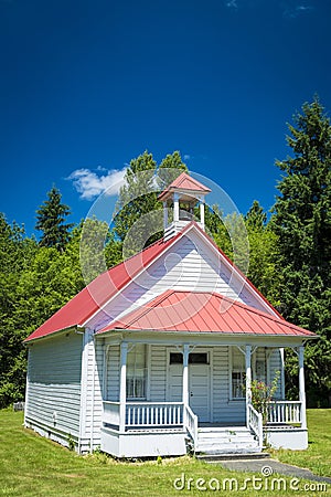 old-one-room-country-school-house-rural-oregon-32328300.jpg