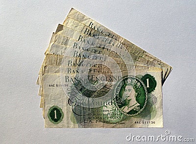 Old UK One pound notes