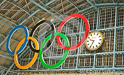 Olympic rings at St Pancras station