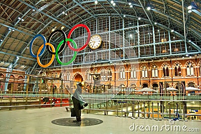 Olympic rings at St Pancras station
