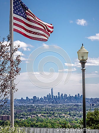 One WTC and the US Flag