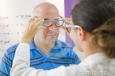 Optical glasses test on man