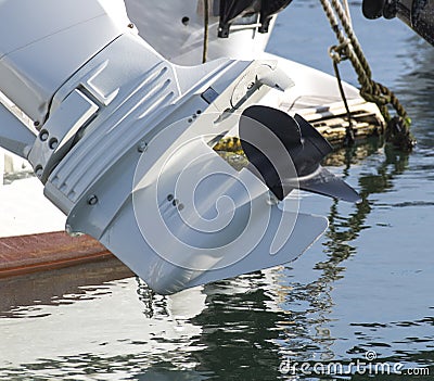 Outboard motor propeller