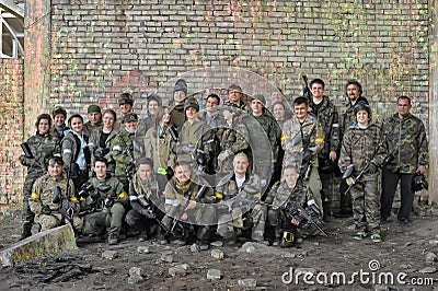 Paintball players