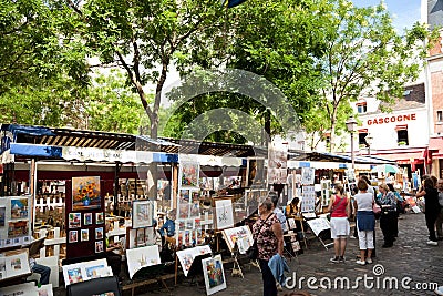 Paintings in Tertre Square, Paris