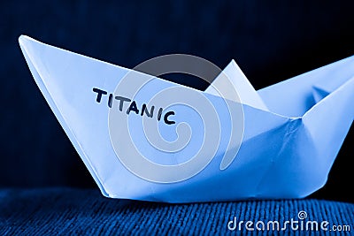 Paper ship model - titanic