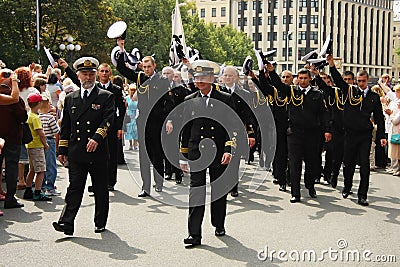 Parade Crew of the ship