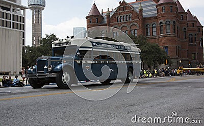 Parade State Fair of Texas vintage bus